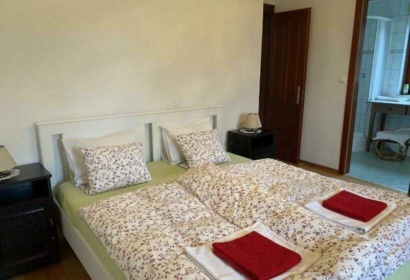 منزل غرفة نوم واحدة, Kerca Bio Farm