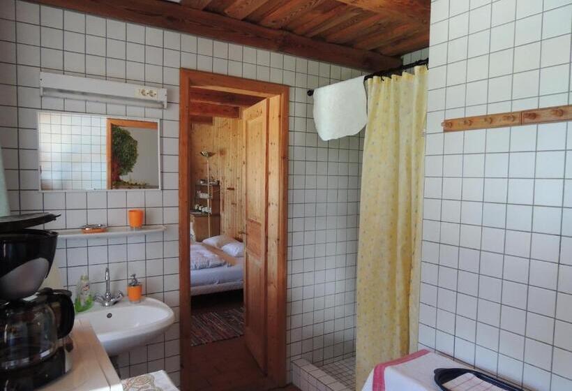 منزل غرفتين نوم, Kerca Bio Farm