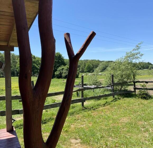 غرفة قياسية ثلاثية مزودة بشرفة, Kerca Bio Farm