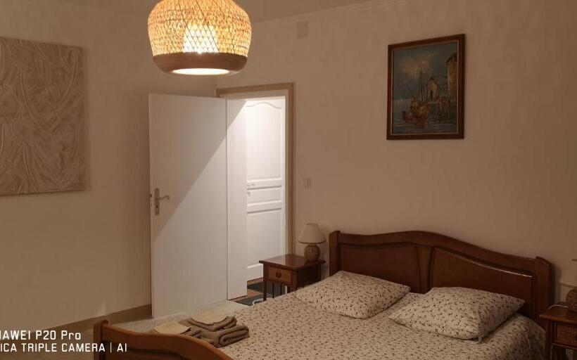 סוויטה משפחתית, La Nouvelle Criqueboise