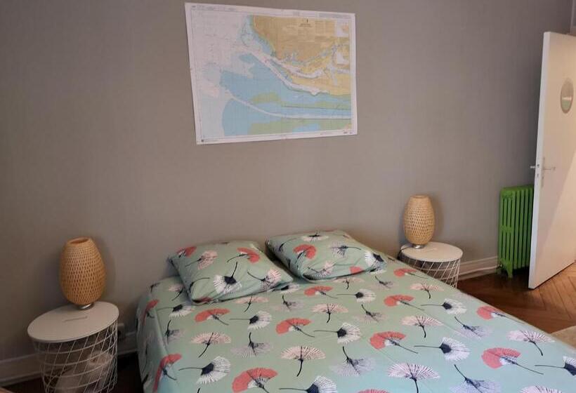 Standard room with outdoor bath, La Nouvelle Criqueboise