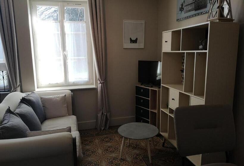 إستوديو قياسى مطلّ علي الحديقة, La Nouvelle Criqueboise