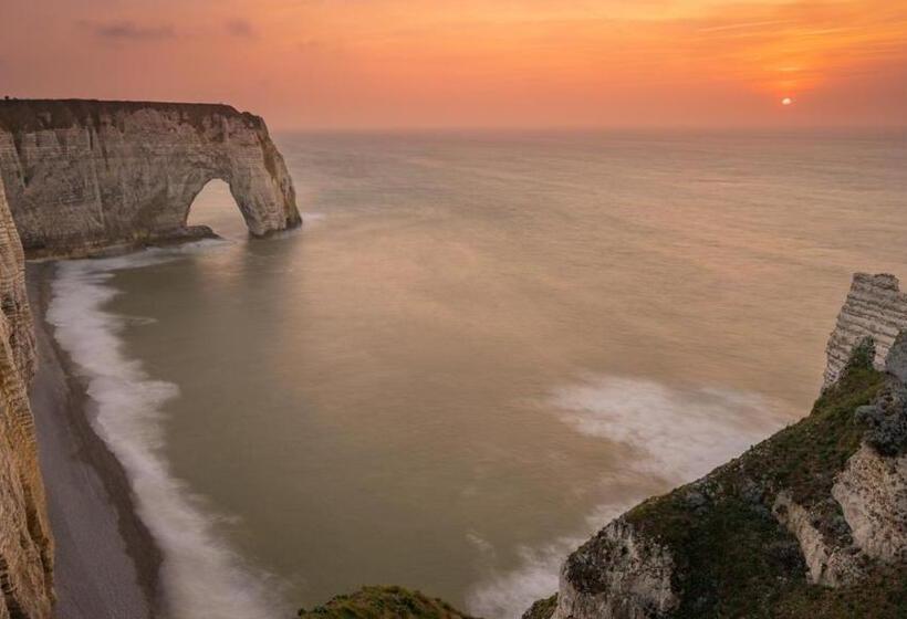 סטודיו סטנדרטי נוף לגינה, La Nouvelle Criqueboise