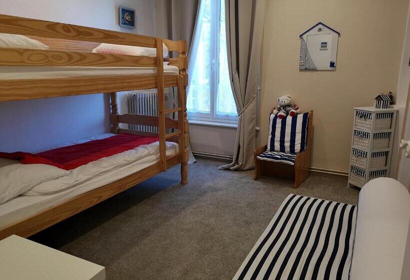 סוויטה משפחתית, La Nouvelle Criqueboise