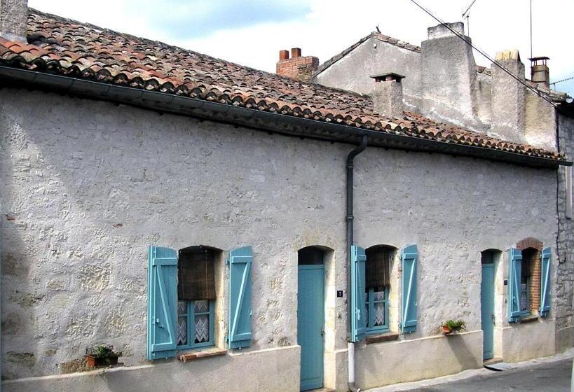 带1个卧室的带阳台的公寓, Les Chimeres