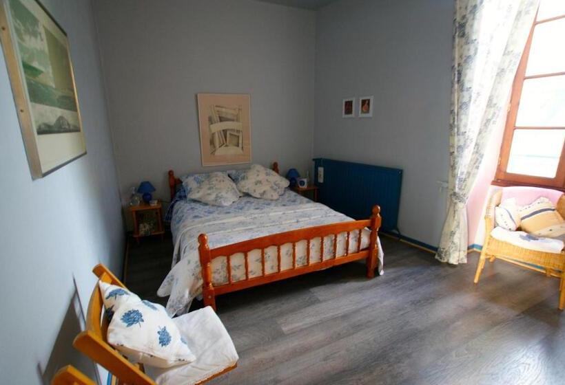 带1个卧室的带阳台的公寓, Les Chimeres