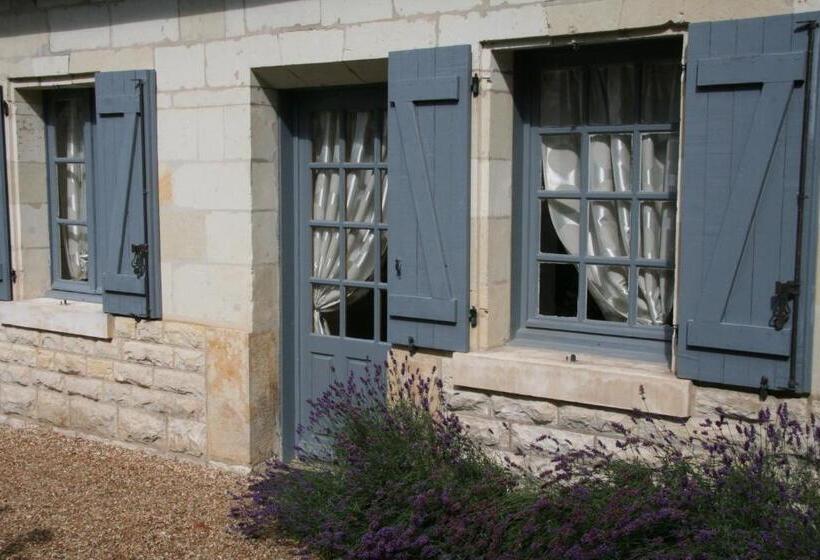 Полулюкс Вид на Сад, Château De Bournand B&b