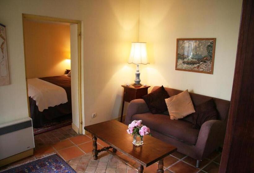 סוויטת ג'וניור נוף לגינה, Château De Bournand B&b