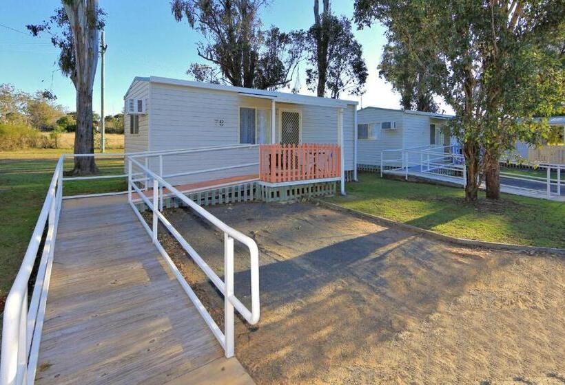 デラックススタジオ, Crows Nest Tourist Park