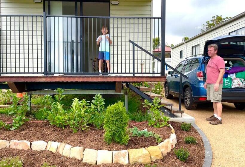 Бунгало Superior, Crows Nest Tourist Park