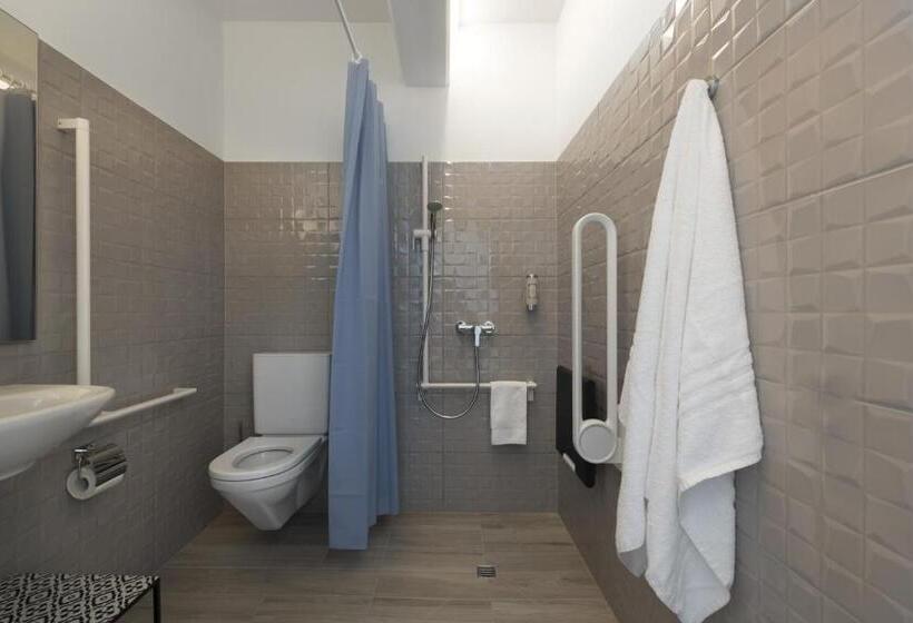 Standard Studio, Cp Resort