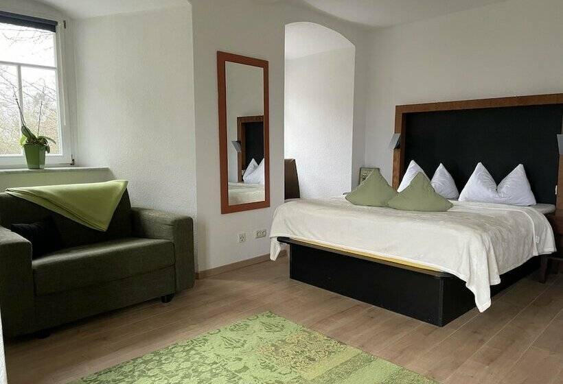 기본룸, Schloss Weißenburg