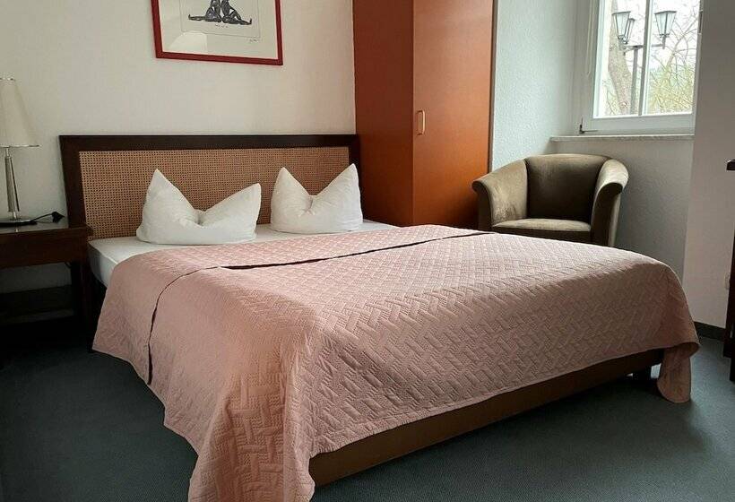 기본룸, Schloss Weißenburg