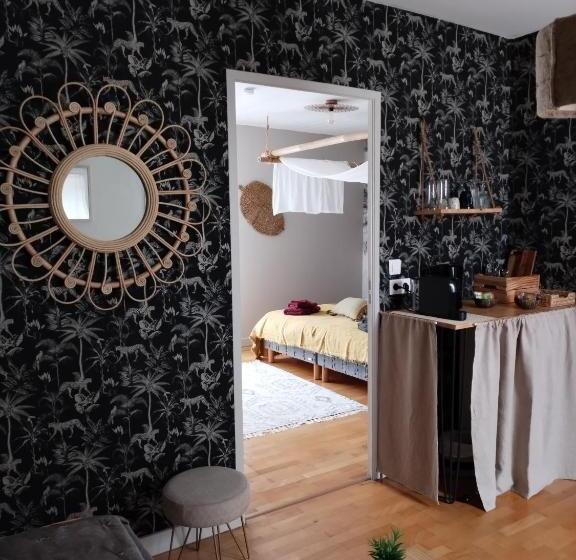 סוויטה עם טרסה, Aux Couleurs De La Baie