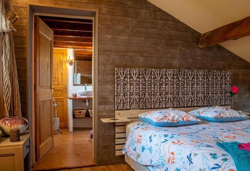 스탠다드 트리플 룸, Hameau D Hôtes La Roseraie Drôme