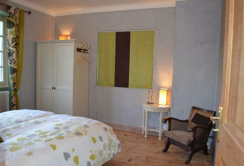 스탠다드 트리플 룸, Hameau D Hôtes La Roseraie Drôme