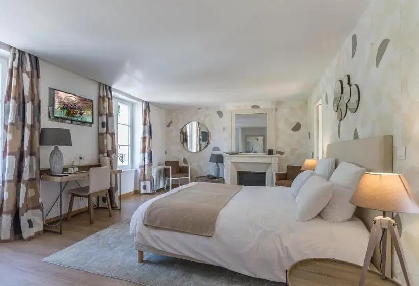 Superior Room, L'escale De Broglie