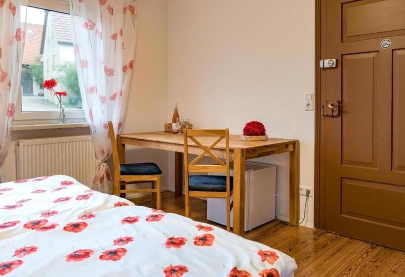 Standart Oda, Pension Sleep In Brettach