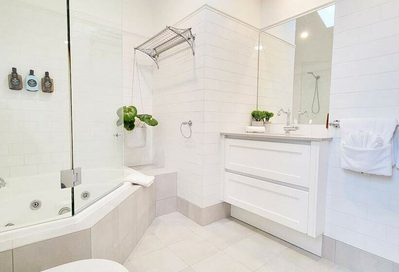 בית, חדר שינה 1, The Drawing Rooms Of Berry