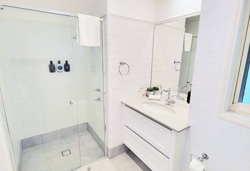 בית, חדר שינה 1, The Drawing Rooms Of Berry