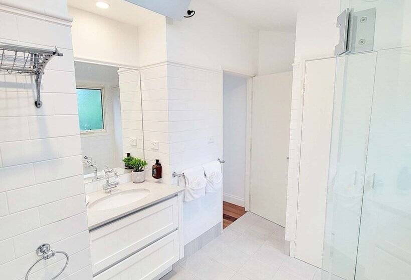 בית, חדר שינה 1, The Drawing Rooms Of Berry