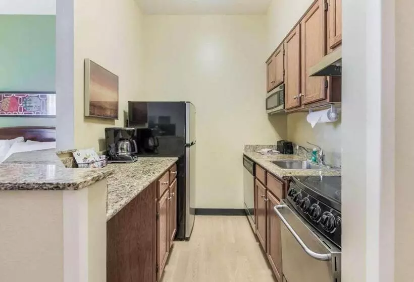 スタンダードスタジオ, Birch Hill Suites Extended Stay   Blue Ash
