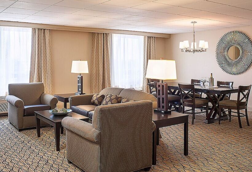 Люкс, Holiday Inn Hartford Downtown Area By Ihg