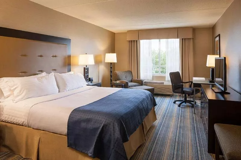 キングサイズベッドのスタンダードルーム, Holiday Inn Hartford Downtown Area By Ihg