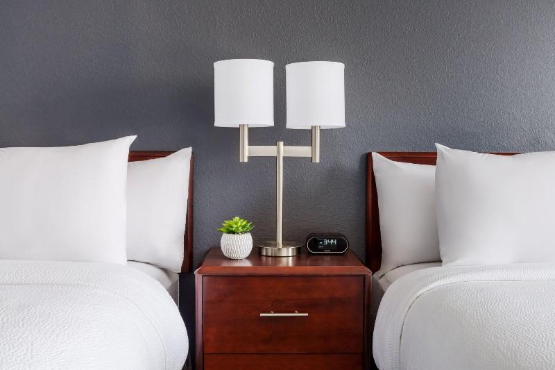 سوییت, Holiday Inn Hartford Downtown Area By Ihg