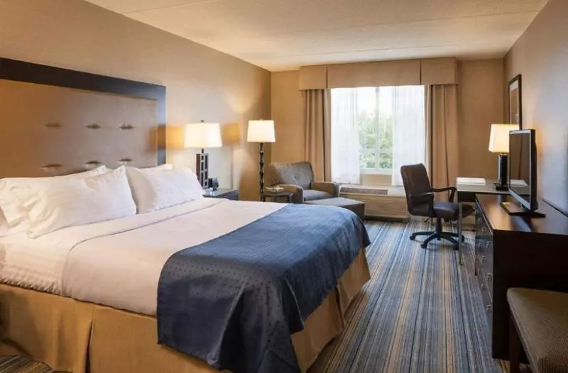 キングサイズベッドのスイートルーム, Holiday Inn Hartford Downtown Area By Ihg