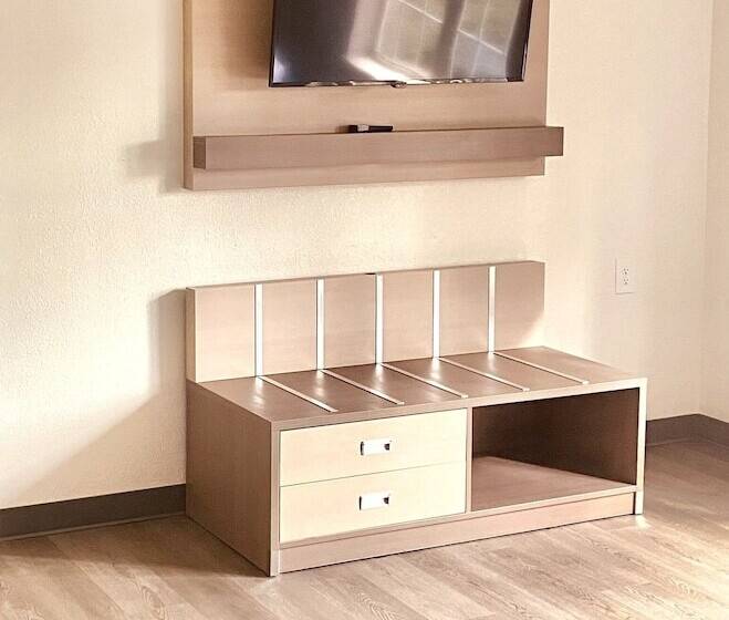 جناح, Mainstay Suites Columbia Harbison