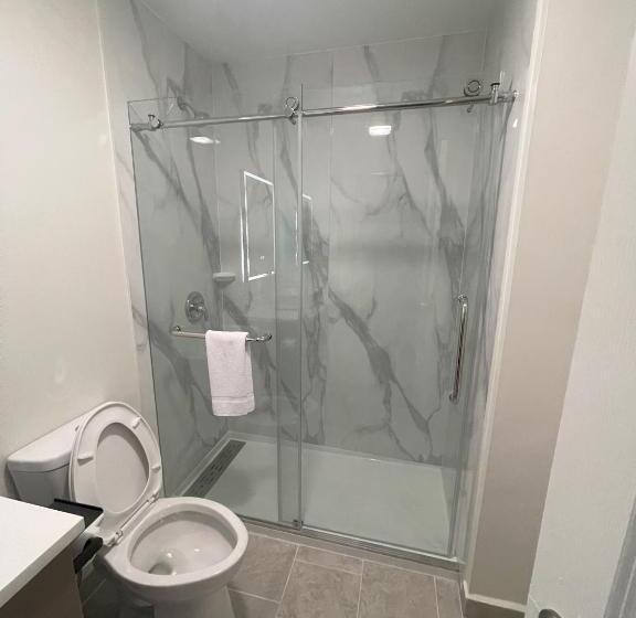 جناح, Mainstay Suites Columbia Harbison