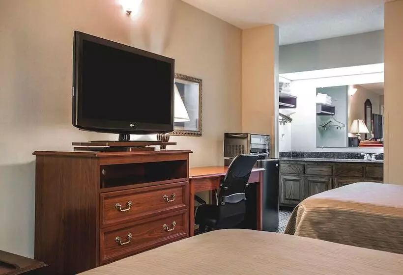 2ダブルベッドのスタンダードルーム, Quality Inn Waynesboro