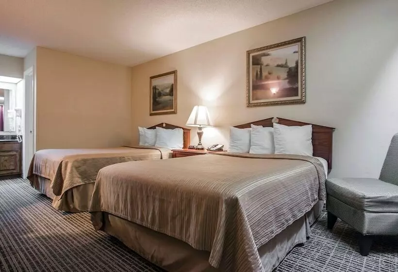 2ダブルベッドのスタンダードルーム, Quality Inn Waynesboro