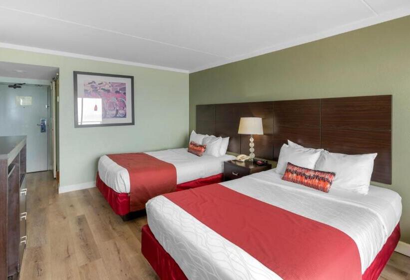 带2个双人床的标准工作室, Sandcastle Resort