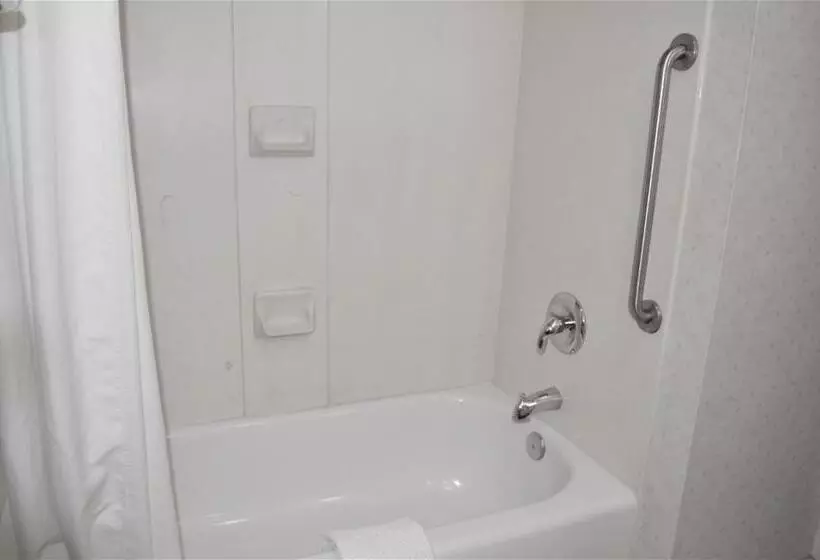スイート, Sleep Inn & Suites Virginia Horse Center