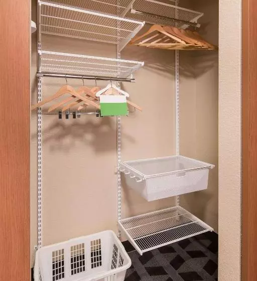 استودیوی استاندارد, Sonesta Simply Suites Seattle Renton