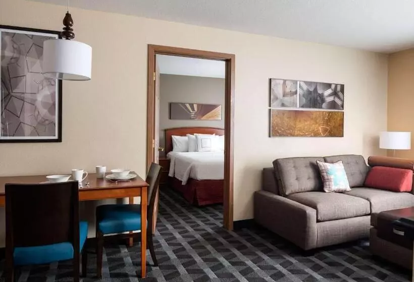 سوییت, Sonesta Simply Suites Seattle Renton