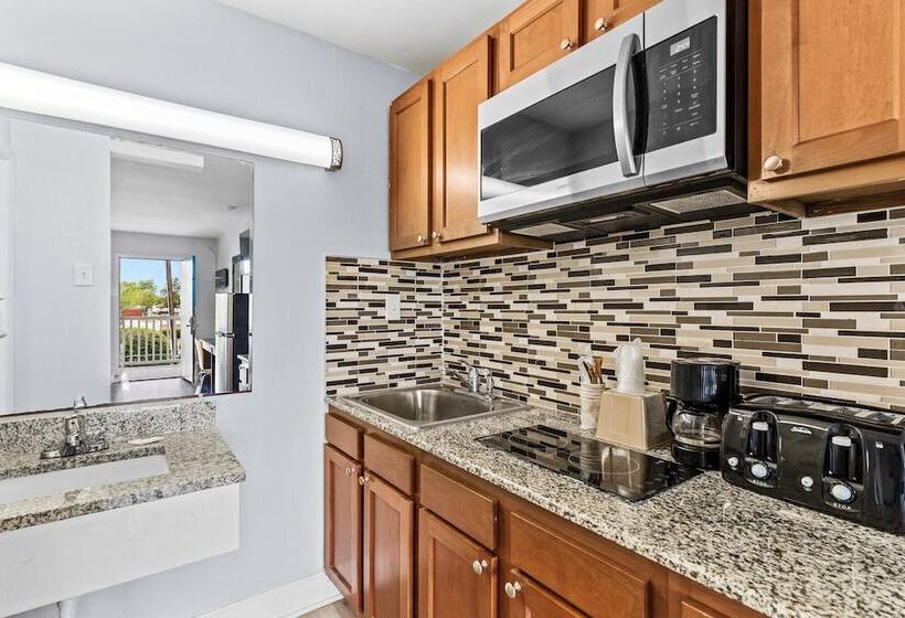 Номер Стандарт 2 Двуспальные Кровати, Studio 6 Wilmington, Nc