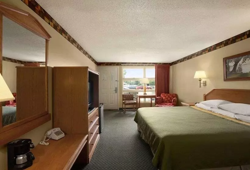 اتاق استاندارد با تخت دوبل, Super 8 By Wyndham Lake George/downtown