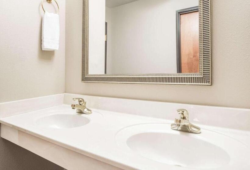 جناح ديلوكس سرير كينج, Super 8 By Wyndham Union