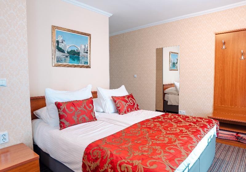 身障者適用キングサイズベッドルーム, Baymont By Wyndham Anderson