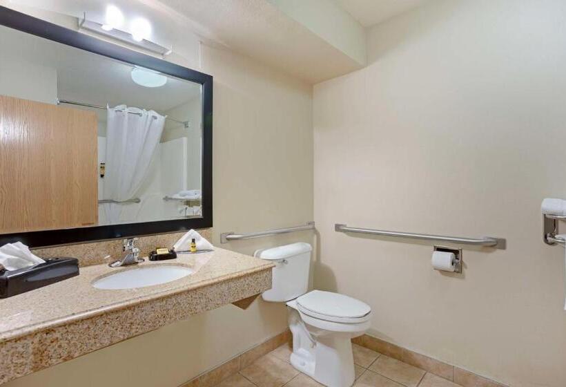 غرفة قياسية سرير كينج لذوى الإحتياجات الخاصة, Best Western Plus Lonoke