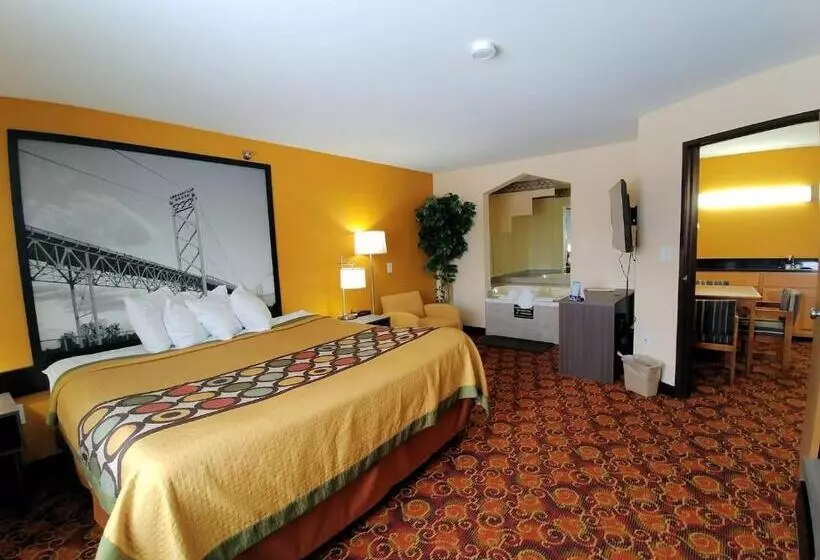 キングサイズベッドのデラックススイート, Super 8 By Wyndham Big Rapids