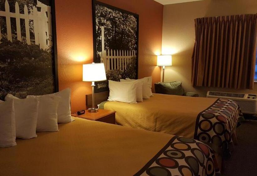 חדר משפחתי, Super 8 By Wyndham Central City