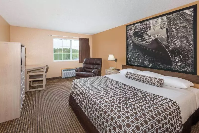 اتاق استاندارد با تخت بزرگ, Super 8 By Wyndham Fort Dodge Ia