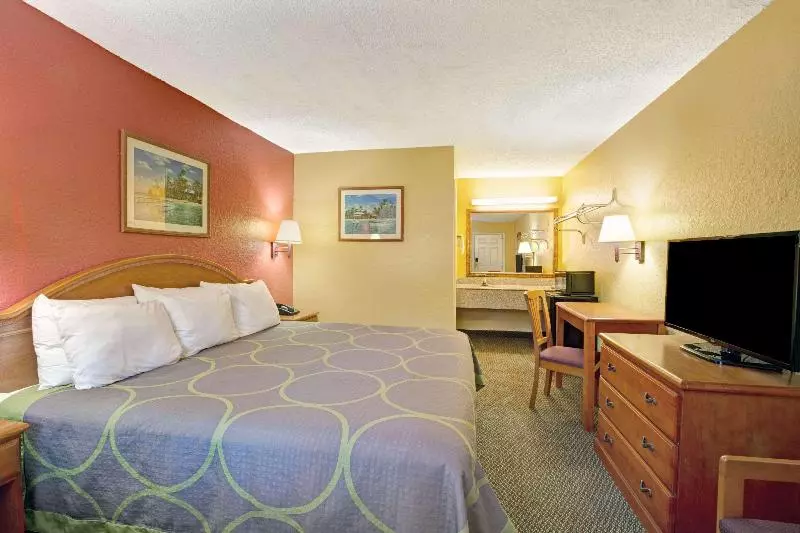 キングサイズベッドのスタンダードルーム, Super 8 By Wyndham La Marque Tx/texas City Area