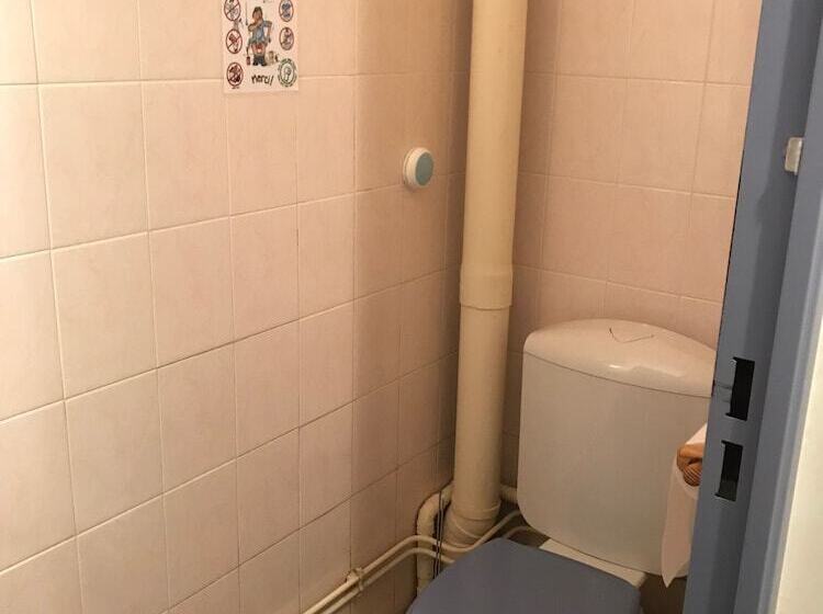 Кровать в Многоместном Номере с Общей Ванной, Gîte Le Chantelouve