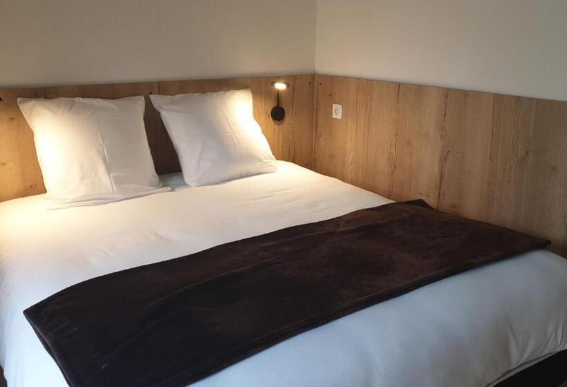 غرفة عائلية, Hostel Les Terrasses Du Roc