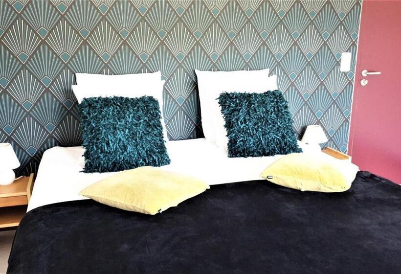 غرفة قياسية مطلة على الجبل, Hostel Les Terrasses Du Roc